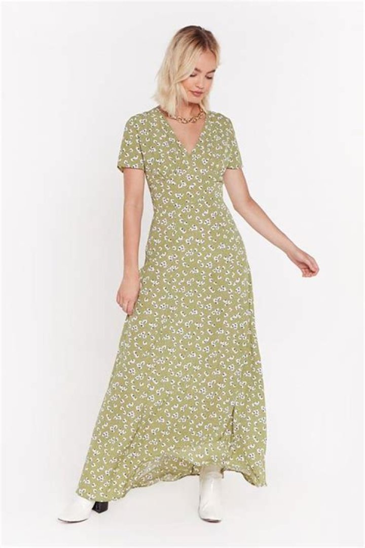 STYLECASTER | 87 Summer Maxi Dresses to Shop, Because Can You Ever Have Too Many?