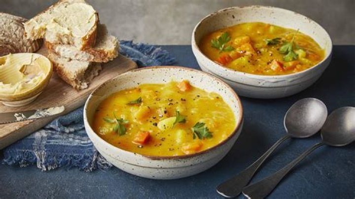 STYLECASTER | Slow Cooker Soups