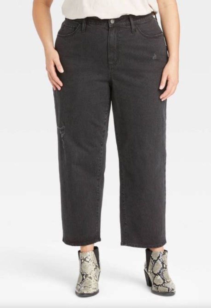 STYLECASTER | Straight Leg Jeans For Curves