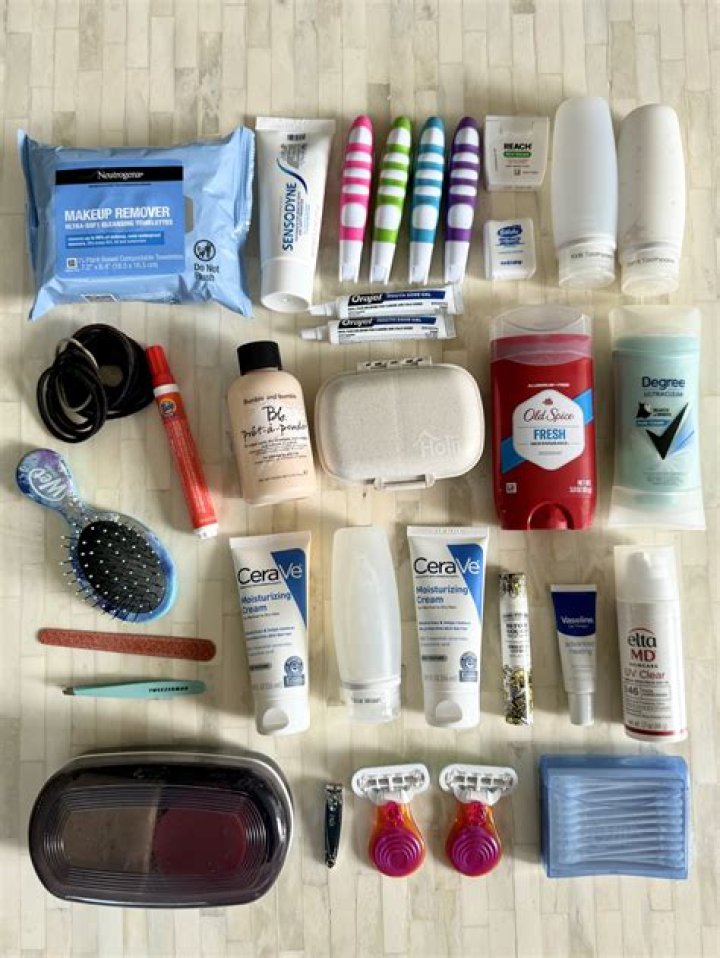 This Best-Selling Toiletry Bag Has Over 44,000 Perfect Five-Star Ratings—Get It For Under $20 on Amazon