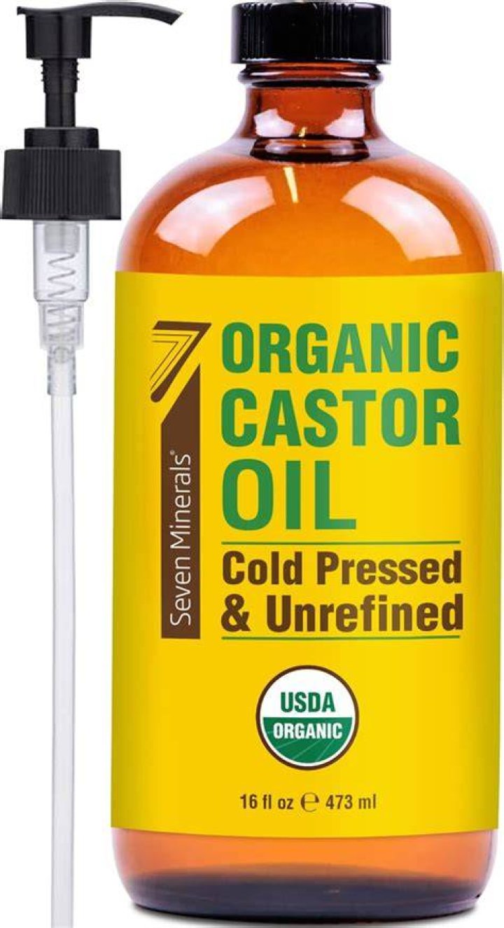 This Discounted Castor Oil With 47,000 Five-Star Ratings Has Shoppers’ Hair ‘Growing Like Weeds’