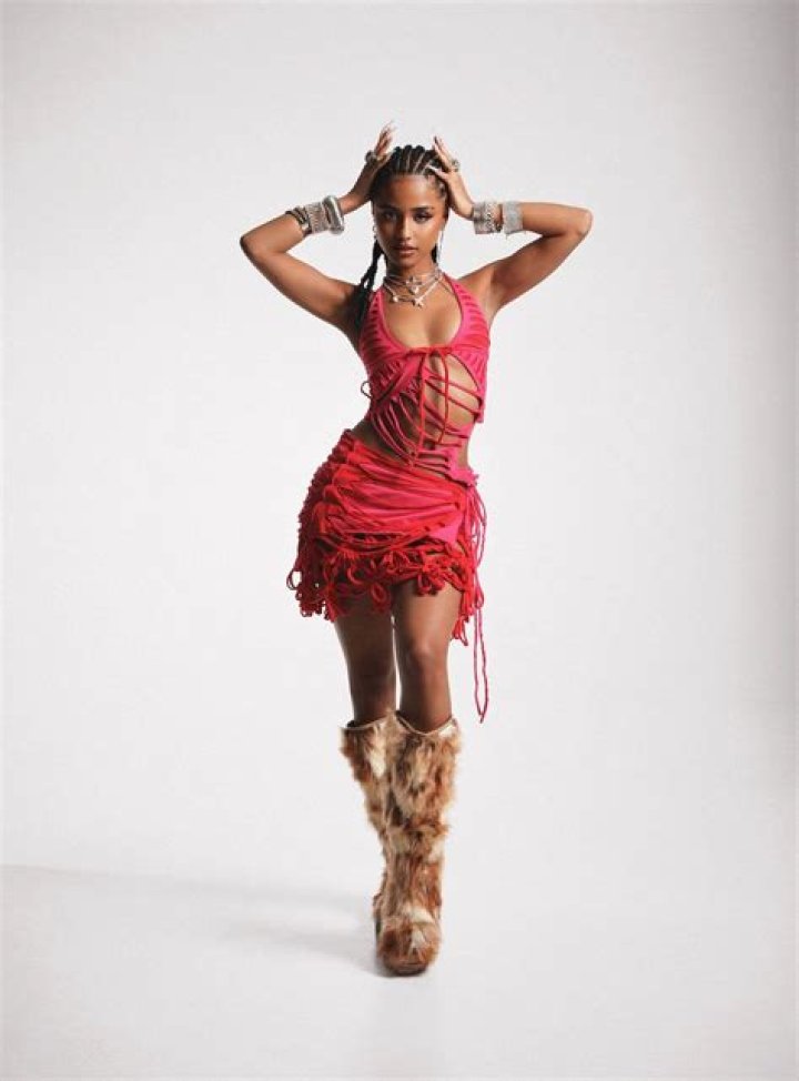 Tyla picture