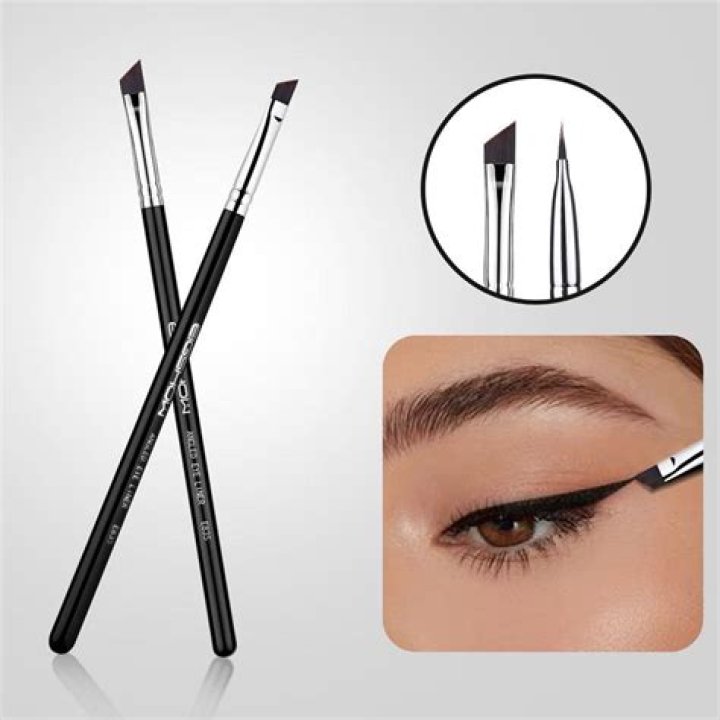 Vertex angle eyeliner brush set amazon
