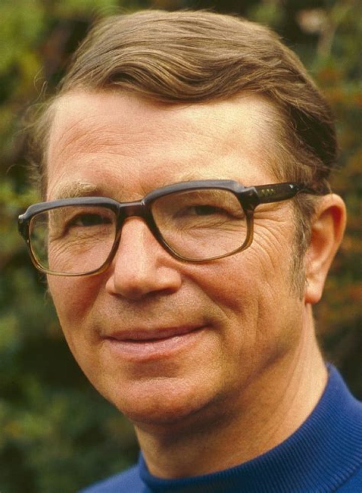 WEHT John P Navin, Jr?