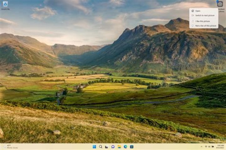Windows Spotlight showing a beautiful background with the contest menu to like, unlike backgrounds and switch to a different background.