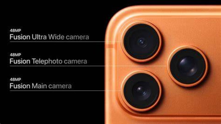 Xiaomi 12 Pro camera module closeup Xiaomi 12 Pro camera module closeup